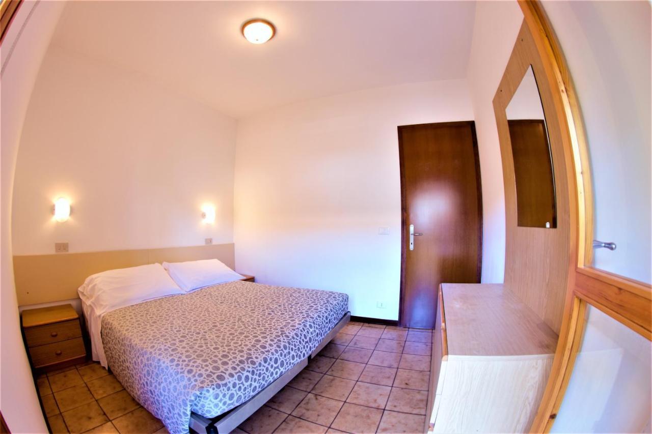 Residence Columbia Бибионе Экстерьер фото
