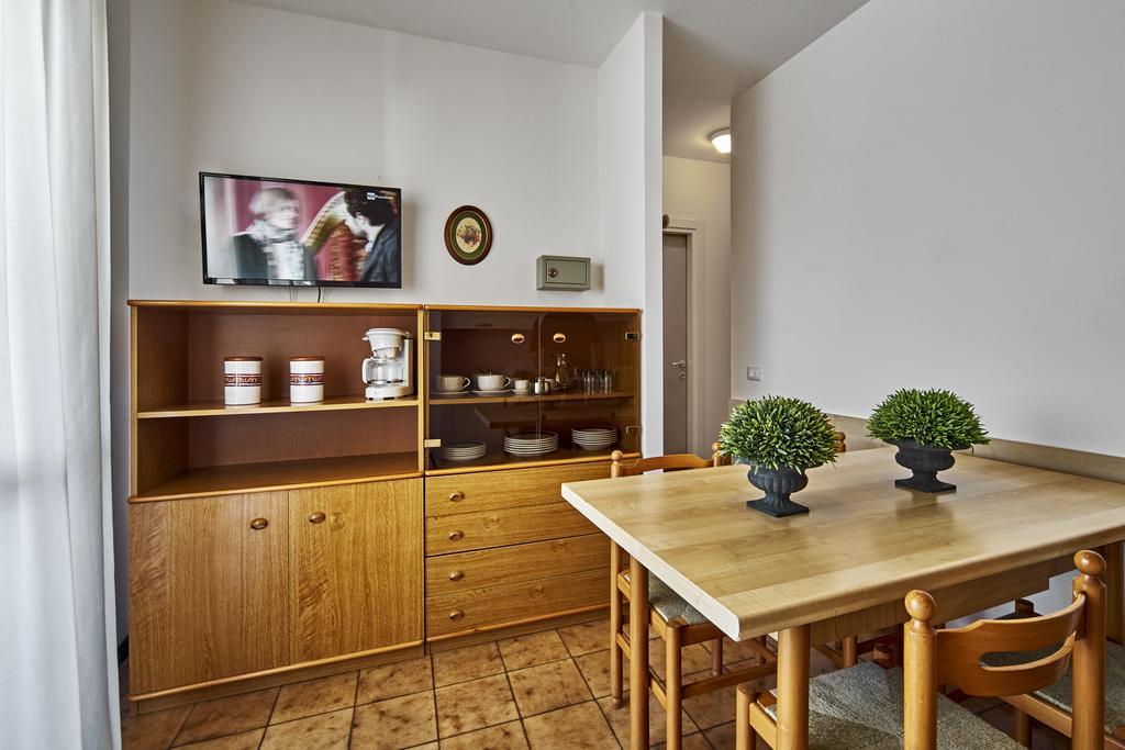 Residence Columbia Бибионе Экстерьер фото